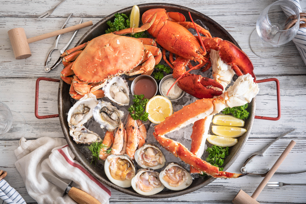 Various type of seafood on a platter