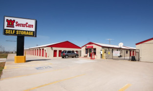 SecurCare Self Storage Midwest City facility
